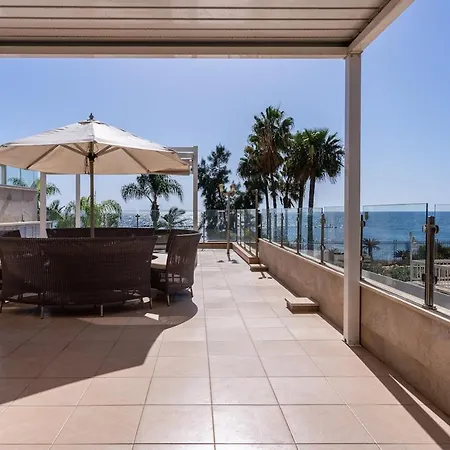 Beachfront Luxury Living