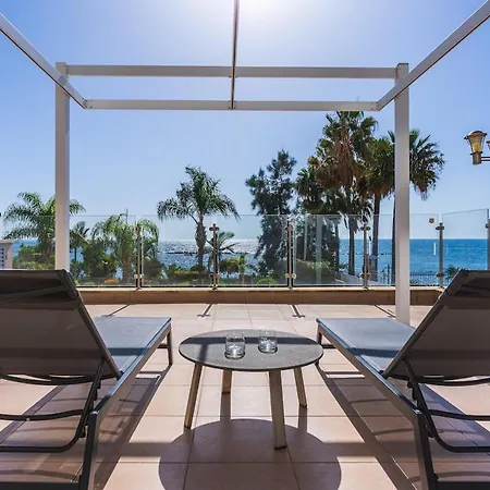 Beachfront Luxury Living