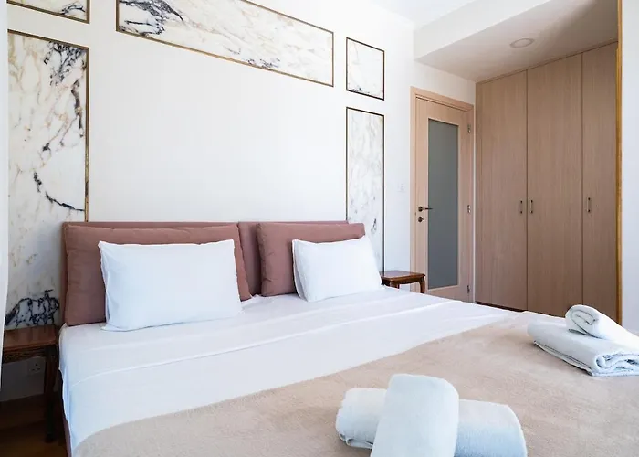 Beachfront Luxury Living * Lemesos