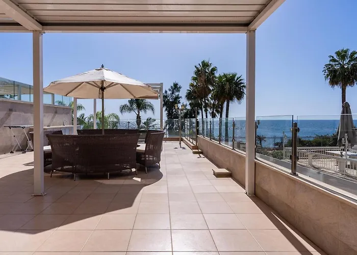 Beachfront Luxury Living