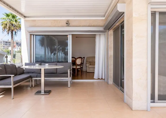 Apartmán Beachfront Luxury Living *